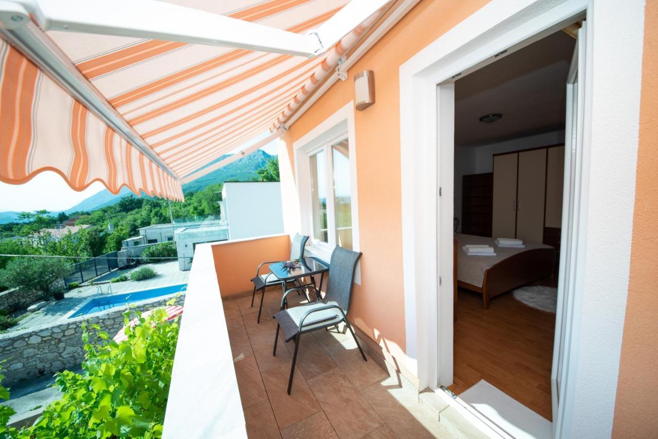 Apartman Sous Les Rochers Grižane Екстериор снимка