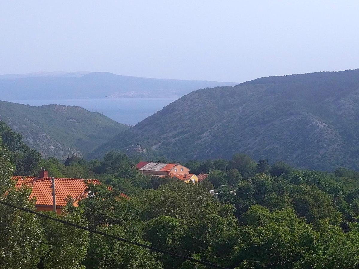 Apartman Sous Les Rochers Grižane Екстериор снимка